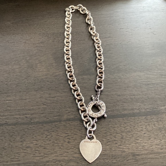 Tiffany & Co. Heart toggle necklace - Picture 2 of 5